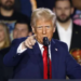 Trump afirmó que USAID está dirigida por “lunáticos radicales” mientras demócratas exigen respuestas