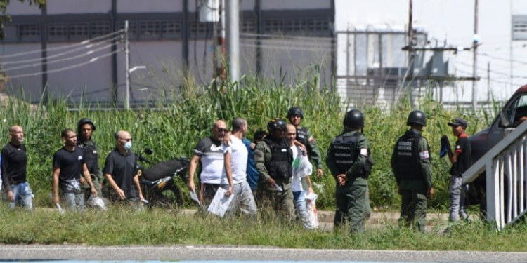 ABC: La comida a veces estaba podrida, perdí 42 kilos estando preso en Tocorón