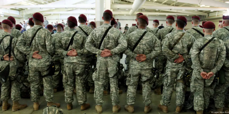 EEUU retirará militares transgénero del Ejército