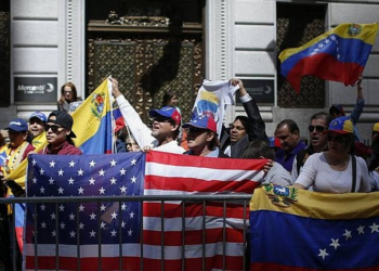 EFE: Venezolanos en EEUU se sienten «traicionados y abandonados» por Trump