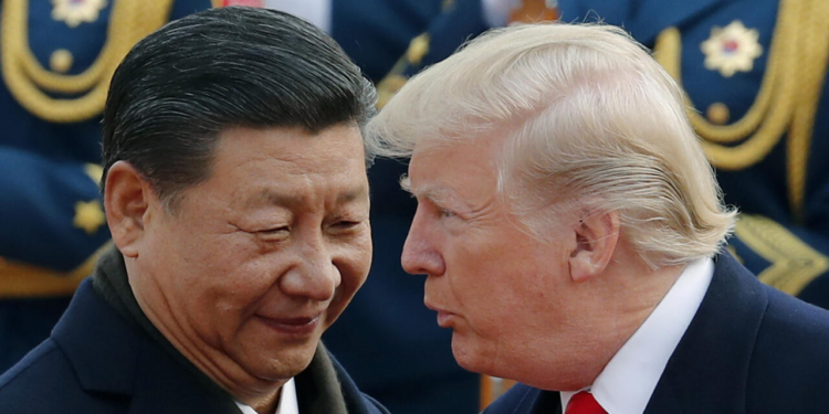 Trump anuncia un diálogo sobre los aranceles con China en 24 horas