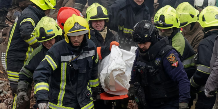 Feroz ataque nocturno de Rusia contra Ucrania: al menos diez personas murieron tras el lanzamiento de 42 misiles y 123 drones