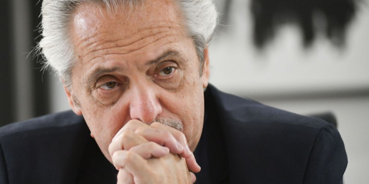 Alberto Fernández niega haber golpeado a su expareja en escrito presentado a la Justicia
