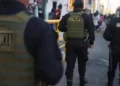 Detienen a dos venezolanos en Perú por asaltar hoteles con pistolas de juguete (Video)