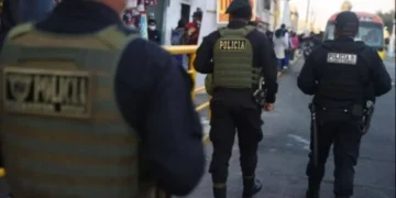 Detienen a dos venezolanos en Perú por asaltar hoteles con pistolas de juguete (Video)