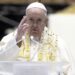 El papa Francisco logra respirar sin mascarilla de oxígeno tras su última recaída