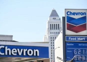 Chevron acatará instrucciones del Departamento del Tesoro para cesar operaciones en Venezuela