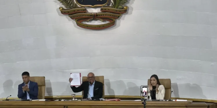 Jorge Rodríguez exhorta al Fiscal aplicar Ley Simón Bolívar a quienes promovieron nuevas sanciones