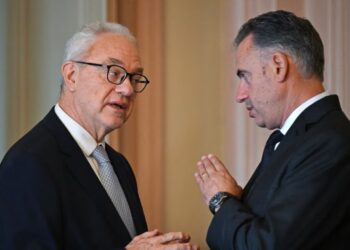 Nuevo gobierno de Uruguay deja de reconocer a González Urrutia como presidente electo pero tampoco valida a Maduro