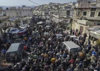 Escala violencia en Siria: Enfrentamientos dejan más de mil muertos