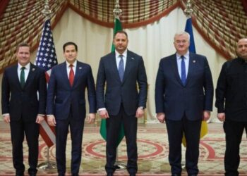 Ucrania y EEUU acuerdan una tregua de un mes en la guerra con Rusia