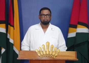 Guyana amenaza con procesar por traición a quienes respalden elecciones de Venezuela en el Esequibo