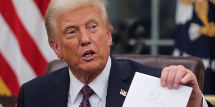 Trump invocará ley de 1798 para acelerar deportaciones de migrantes