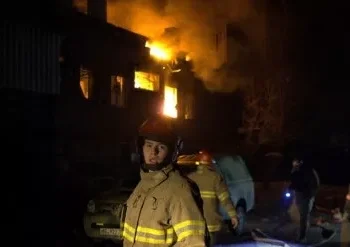 Ucrania ataca refinería en Rusia con drones mientras Moscú intensifica bombardeos