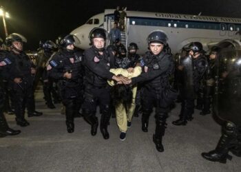 Provea rechazó deportaciones de EEUU a El Salvador: “administración Trump intensifica sus ataques contra los venezolanos”