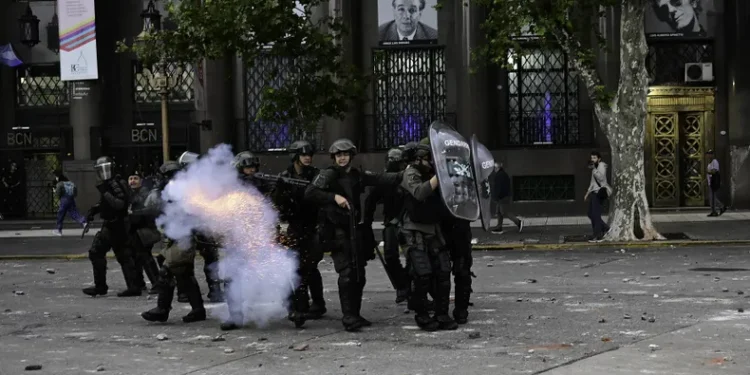 Gobierno de Milei denunció penalmente a la jueza Andrade por liberar a los detenidos en marcha de jubilados