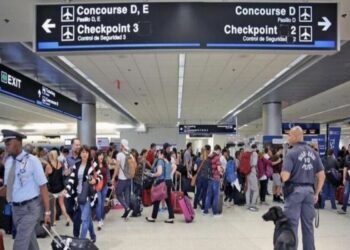 Régimen de Maduro emitió una «alerta de viaje» para venezolanos que vayan a EEUU