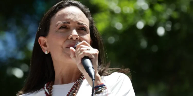 Machado considera que venezolanos vinculados con el Tren de Aragua en EEUU “deben afrontar la justicia”