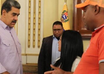 Maduro se reunió con familiares de venezolanos detenidos en El Salvador y EEUU