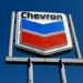 Trump considera extender licencia para que Chevron siga operando en Venezuela