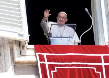 El papa Francisco hará el domingo su primera aparición pública desde su hospitalización