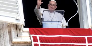 El papa Francisco hará el domingo su primera aparición pública desde su hospitalización