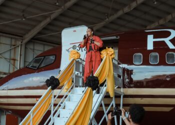 Rutaca hace historia por todo lo alto con el avión oficial de la Vinotinto