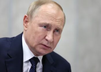 Rusia califica de “absoluto fracaso político y diplomático» la visita de Zelenski a EEUU