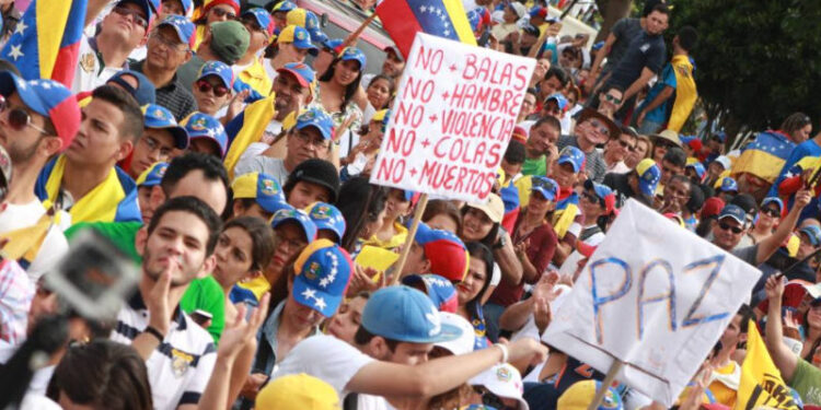 Hinterlaces revela repudio a las sanciones de EEUU: 91% afirma que las medidas afectan a todo el pueblo y no al Gobierno