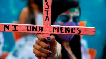 ONU: una mujer es asesinada cada diez minutos por su pareja o un familiar