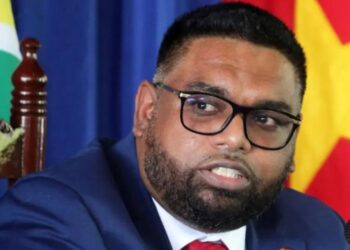 Presidente de Guayana descarta negociar con Venezuela