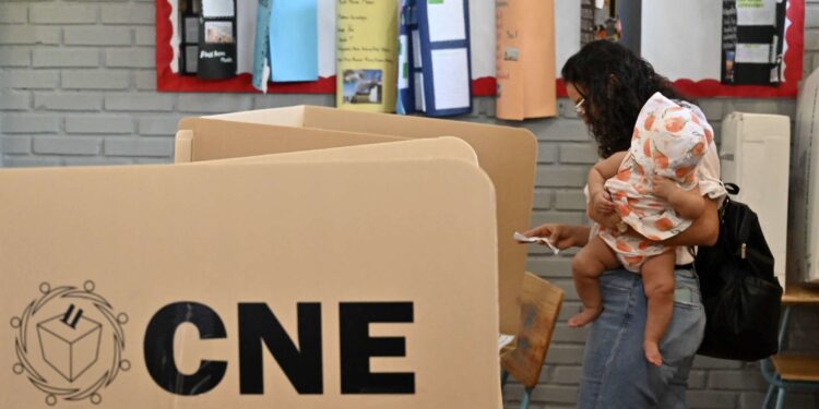 Denuncias de fraude e irregularidades marcaron las elecciones primarias en Honduras