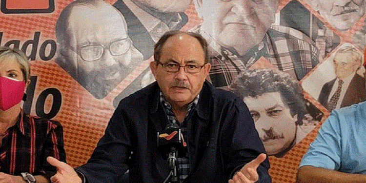 Felipe Mujica: “El sueño americano se ha convertido en una pesadilla para los venezolanos”