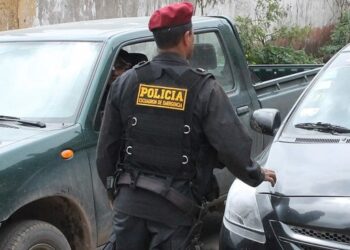 Policía peruana detiene a ocho presuntos integrantes de banda vinculada al Tren de Aragua
