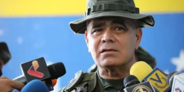 Ministro de la Defensa, Vladimir Padrino López, rechaza el secuestro de migrantes venezolanos en El Salvador