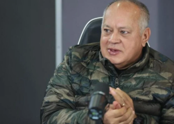 Vuelos de repatriación fueron pospuestos por mal tiempo en EEUU, según Cabello