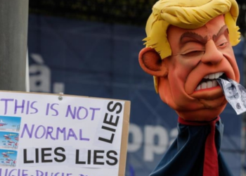 Trump llama «lunático» al juez que trató de bloquear el envío de venezolanos a El Salvador