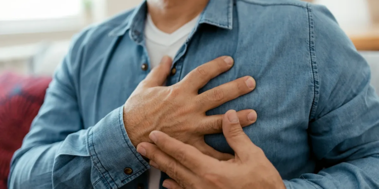 Consumir marihuana aumenta seis veces el riesgo de sufrir un infarto, advierte nuevo estudio