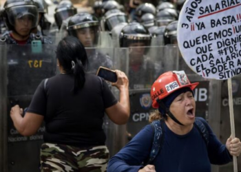 Docentes venezolanos exigieron recuperar su poder adquisitivo a través de mejores salarios