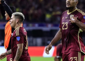 Venezuela y Perú se jugarán sus últimos chances para el Mundial en un duelo de necesitados