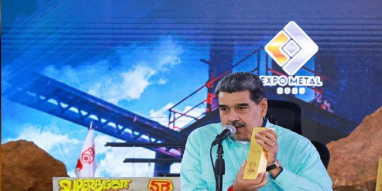Maduro anuncia entrega de una tonelada de oro a la reserva del BCV