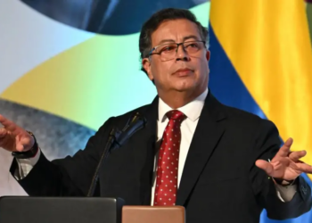 Petro sobre revocatoria de la licencia de EE. UU. a Chevron: «Regresan Venezuela a la pobreza»