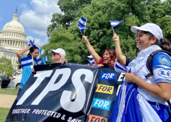 Fiscales de 18 estados de EEUU respaldan demanda contra eliminación del TPS para venezolanos