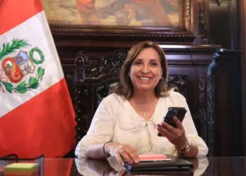 La presidenta de Perú acusa a «alguna prensa» de hacerle «bullying»