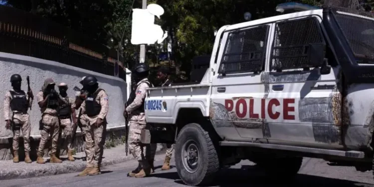 Más de 500 presos escaparon de cárcel en Haití tras irrupción de bandas armadas