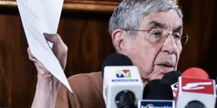 EEUU revoca la visa al Premio Nobel de la Paz Oscar Arias