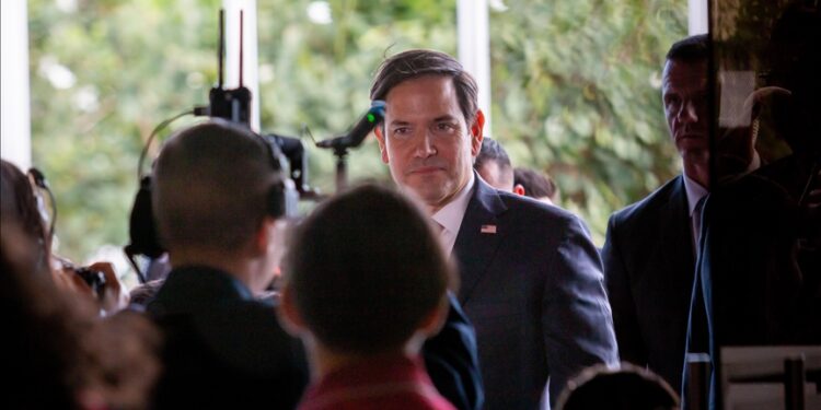 La OTAN aborda por primera vez con Rubio el apoyo a Ucrania y el gasto en defensa