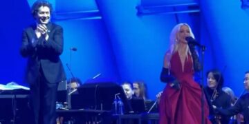 Gustavo Dudamel y Christina Aguilera ofrecieron concierto en apoyo a socorristas y afectados por los incendios en Los Ángeles