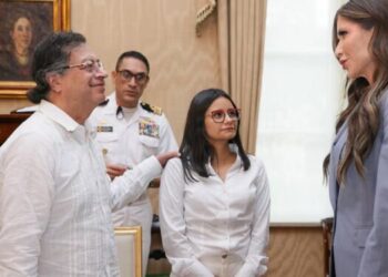 Secretaria de Seguridad de EEUU dice que Petro defendió al Tren de Aragua en su reunión