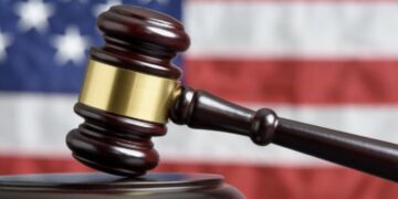 Corte Suprema de EEUU avala despidos masivos ordenados por la Administración Trump